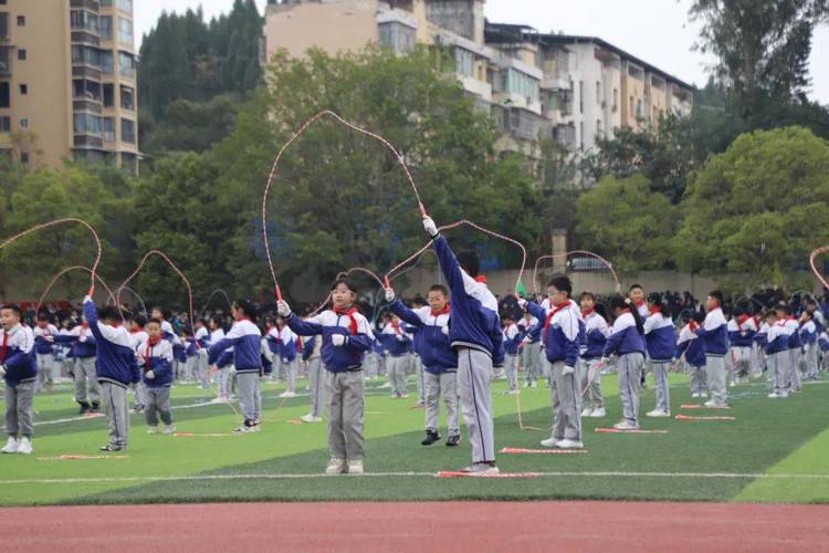 遂宁安居育才学校-遂宁安居育才学校教师待遇？
