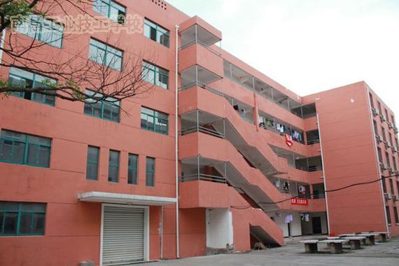工业技工学校-江西工业技工学校？