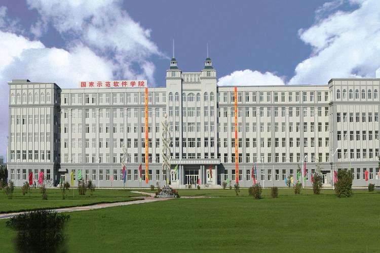 航空服务中等专业_航空服务中等专业学校