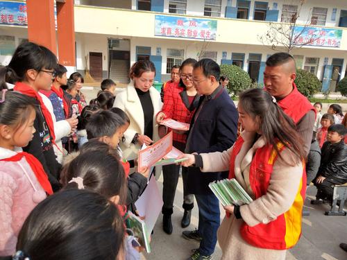 关于列车乘务专业_列车乘务管理