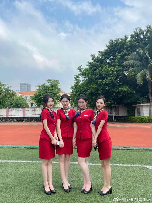 初中毕业想学航空专业-初中毕业学航空专业工资高吗？