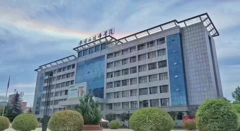 邓州职业中等专业学校_邓州市职业技术学校