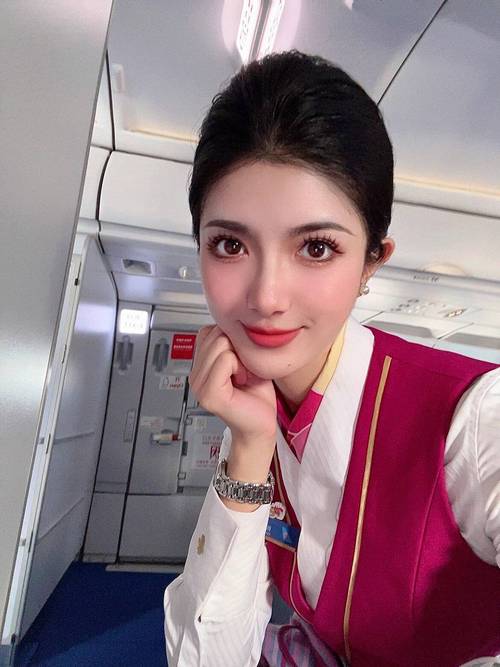 空乘服务专业的特点_空乘的专业特色