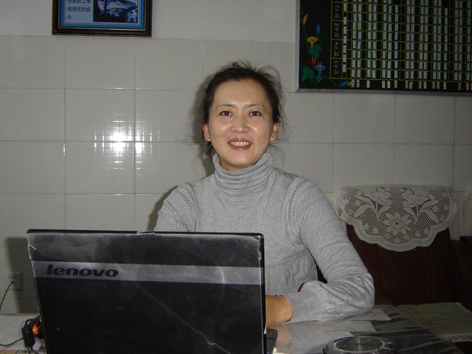 木垒县中等职业技术学校_木垒县中等职业技术学校校服